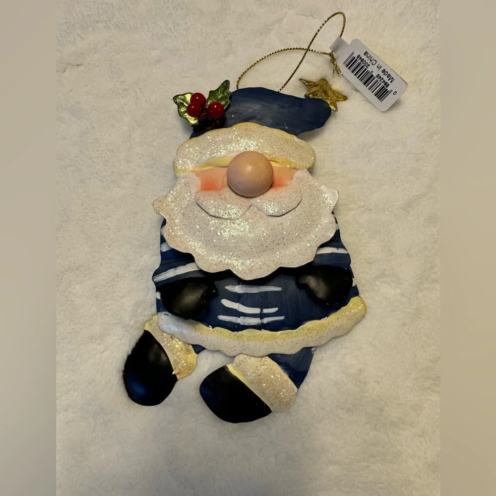 NWT Vintage Handmade Santa Christmas Ornament Metal